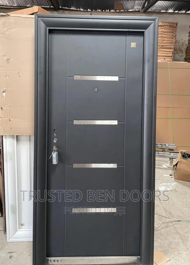International Paladin Security Doors [Single+One_ _half] · Photo 1