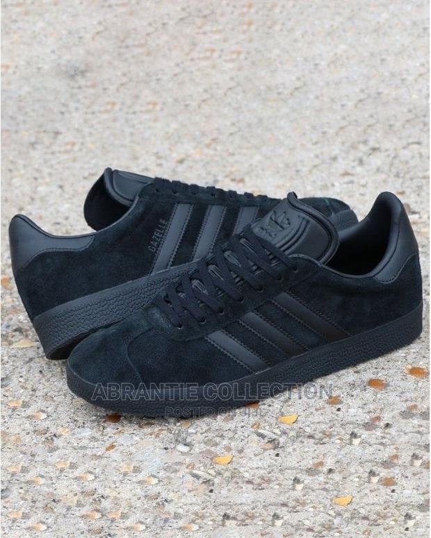 Adidas Gazelle All Black · Photo 2