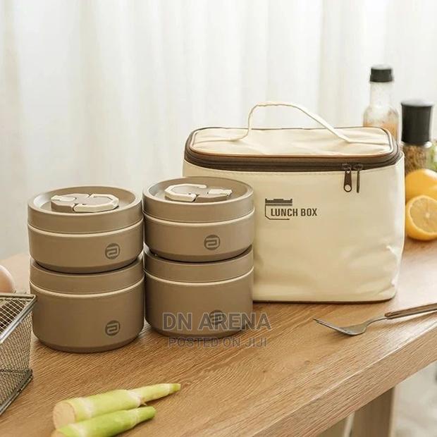 4 in 1 Lunch Box / Bowels With a Bag · Photo 1