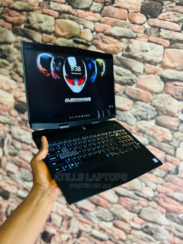 Laptop Alienware Area-51m 32GB Intel Core I7 SSD 512GB · Photo 2
