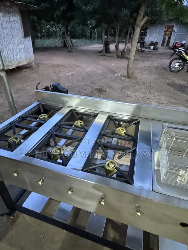Stainless 6 in 1 Burner With Deep Fryer · Photo 3