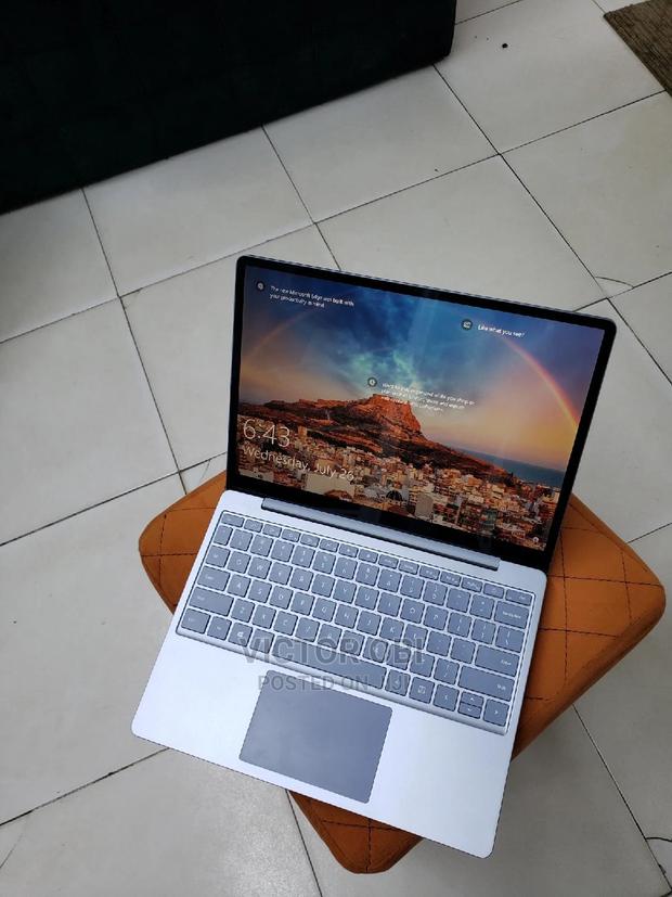 Laptop Microsoft Surface Go 8GB Intel Core I5 SSD 128GB · Photo 7