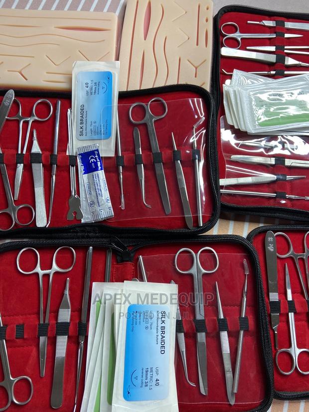 Suturing Kit / Set + Pad · Photo 2