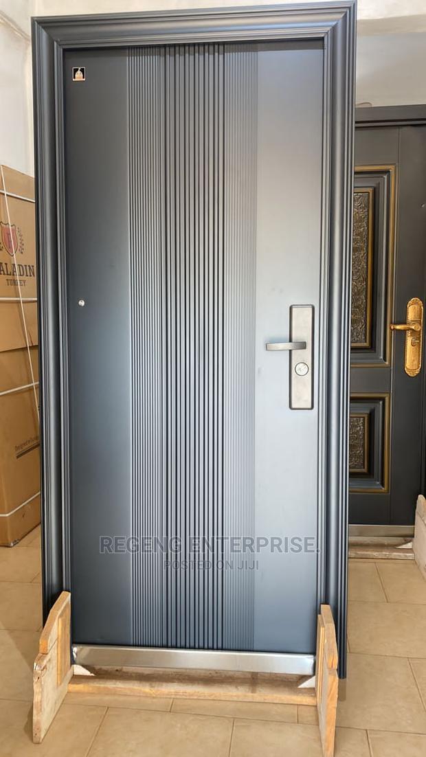 Heavy Pandak Security Door · Photo 1