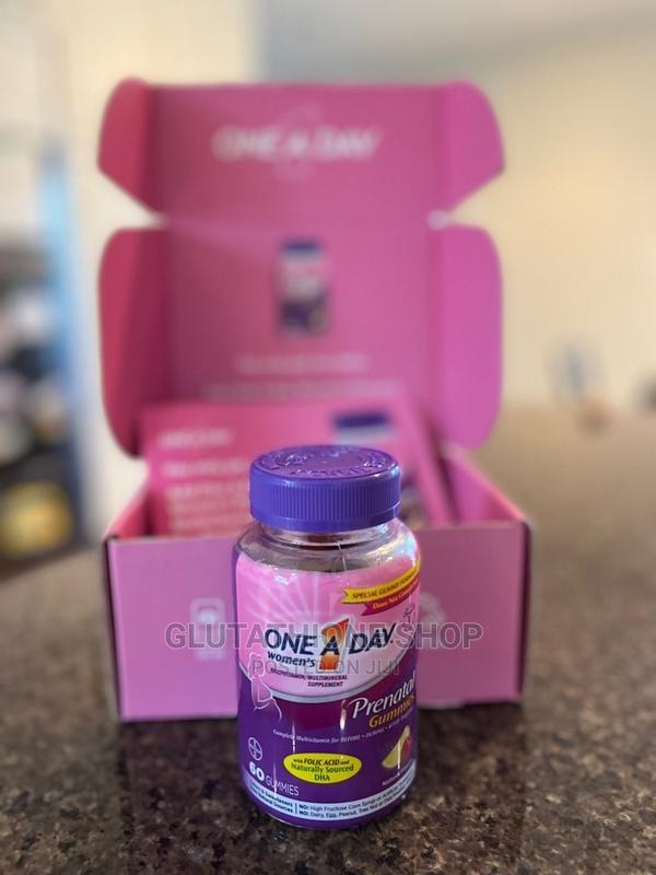One a Day Women's Prenatal Gummies · Photo 2