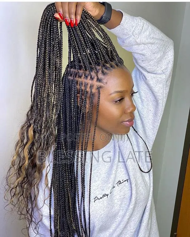 Knot Less Braids /Home Service · Photo 1