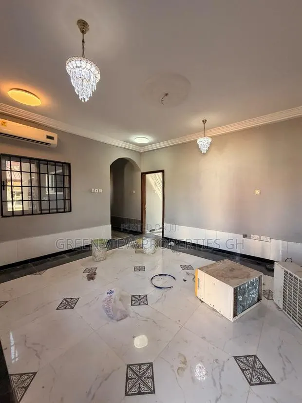 2bdrm Apartment in West Hills Mall Area for rent · Photo 1