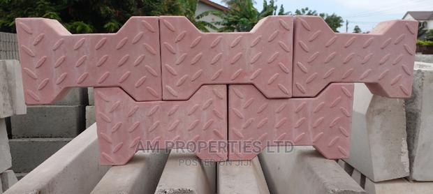 Pavement Blocks, Slabs and Kerbs · Photo 6