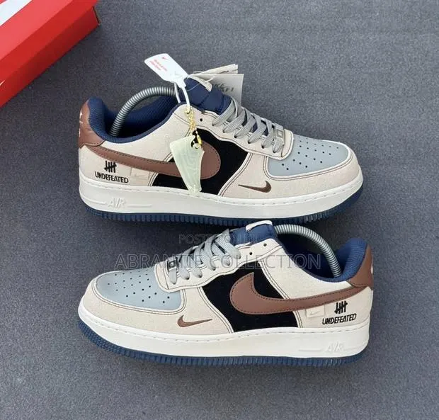 Nike Air Force 1 X Undefeated Custom · Photo 1