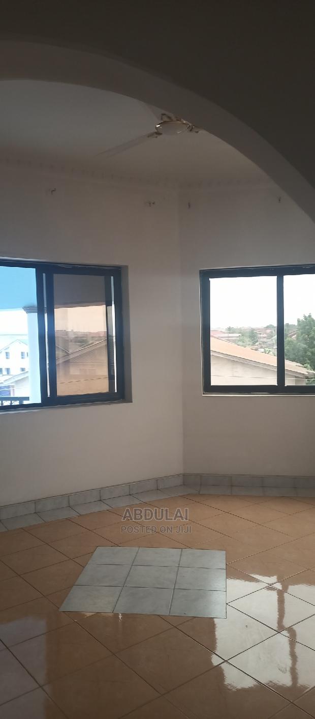 2bdrm Apartment in 2 Bedroom Apartment for rent · Photo 2