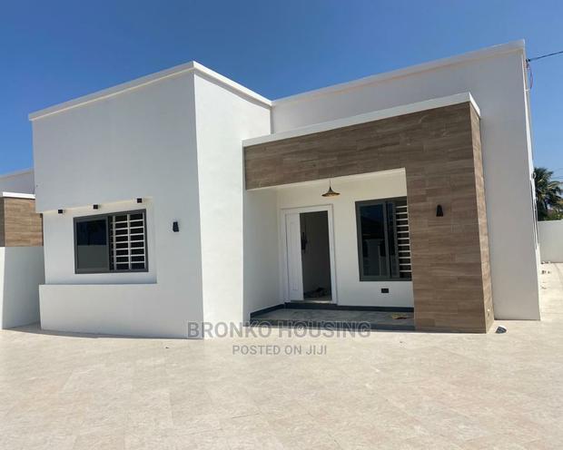 3bdrm House in Bronko Housing, Baatsona Total for rent · Photo 1