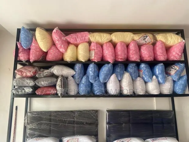 Dona Pillows · Photo 1