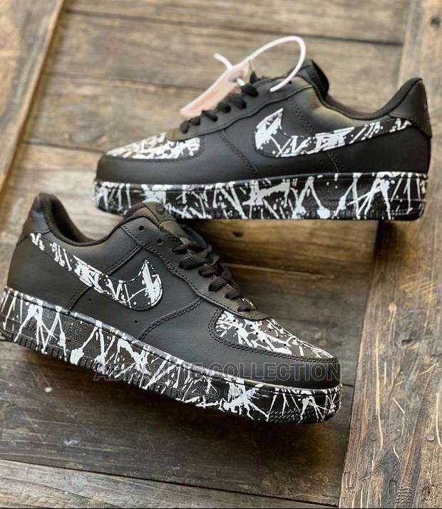 Nike Air Force 1 Black Splatter · Photo 3