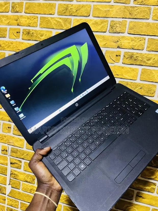 Laptop HP 15-da2933nia 16GB Intel Core i7 SSD 256GB · Photo 1