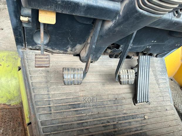 Forklift - 10,000 Lb Capacity Forklift · Photo 8