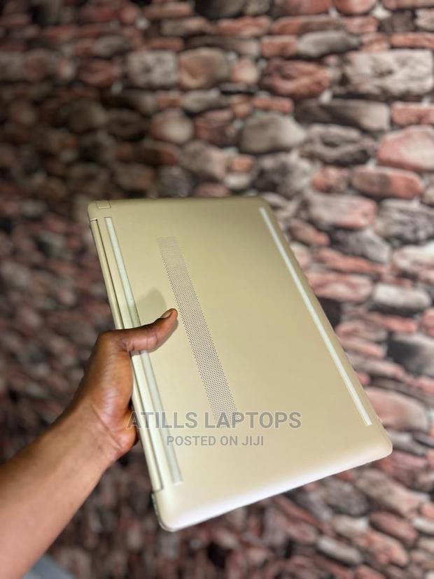 New Laptop HP Pavilion 15 16GB Intel Core I5 SSD 512GB · Photo 2