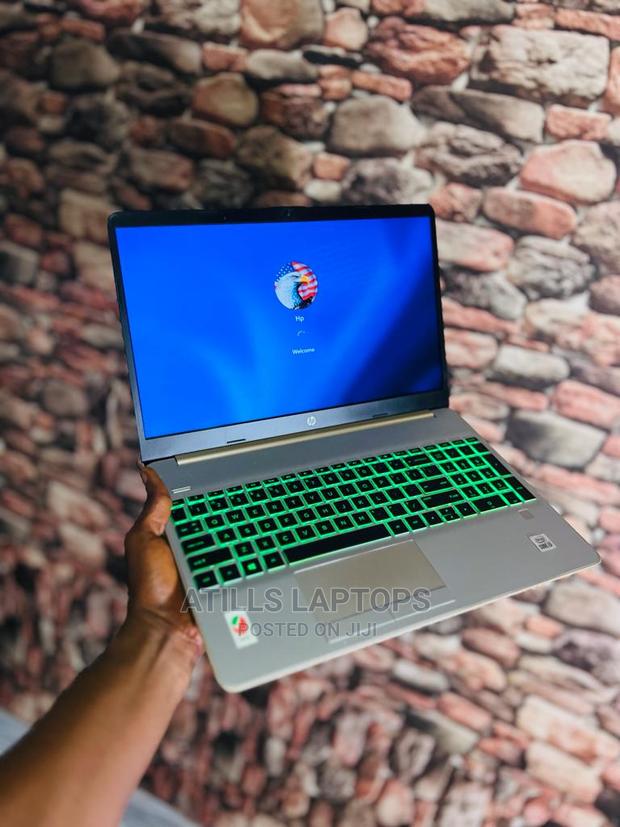 New Laptop HP Pavilion 15 16GB Intel Core I5 SSD 512GB · Photo 8