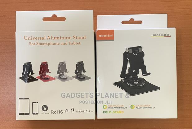 Universal Aluminum 360° Swivel Stand for Phones and Tablets · Photo 1