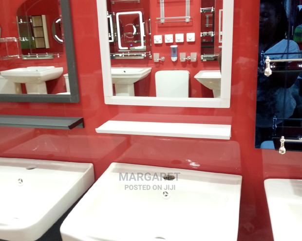 Wash Hand Basin and Mirror (Complete) · Photo 2