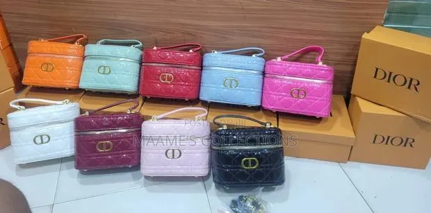 Dior Caro Mini Vanity Case Bag · Photo 1