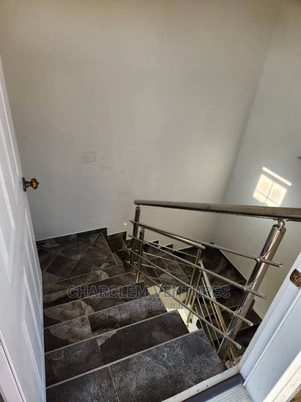 4bdrm Townhouse/Terrace in Charclem Ventures, Accra Metropolitan · Photo 4