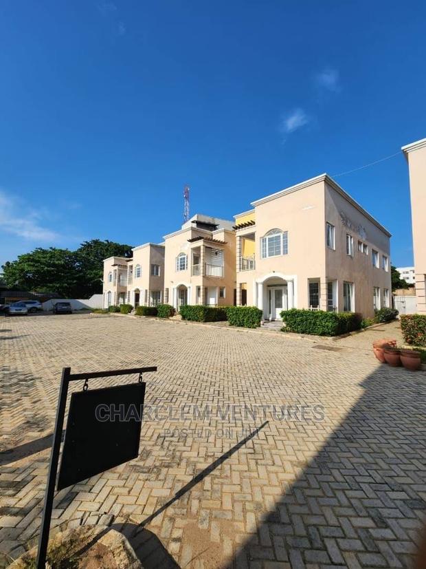 4bdrm Townhouse/Terrace in Charclem Ventures, Accra Metropolitan · Photo 1