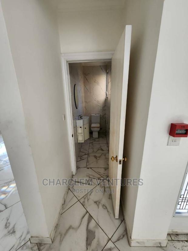 4bdrm Townhouse/Terrace in Charclem Ventures, Accra Metropolitan · Photo 5