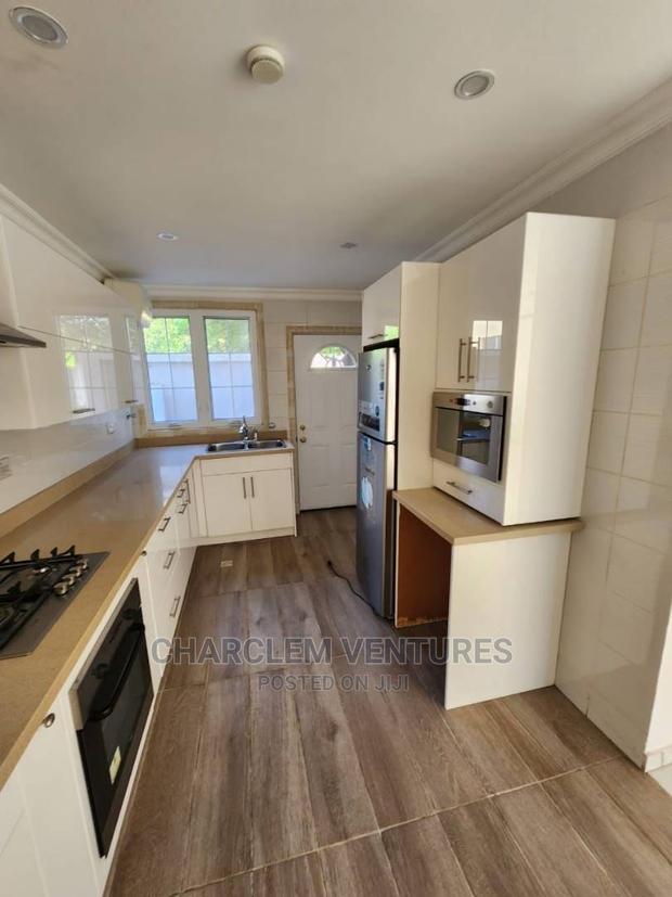 4bdrm Townhouse/Terrace in Charclem Ventures, Accra Metropolitan · Photo 7