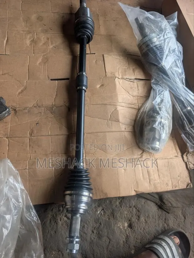 Mitsubishi Outlander Complete Shafts · Photo 1