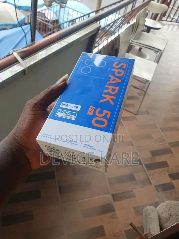New Tecno Spark 50 Pro 256 GB Blue · Photo 1