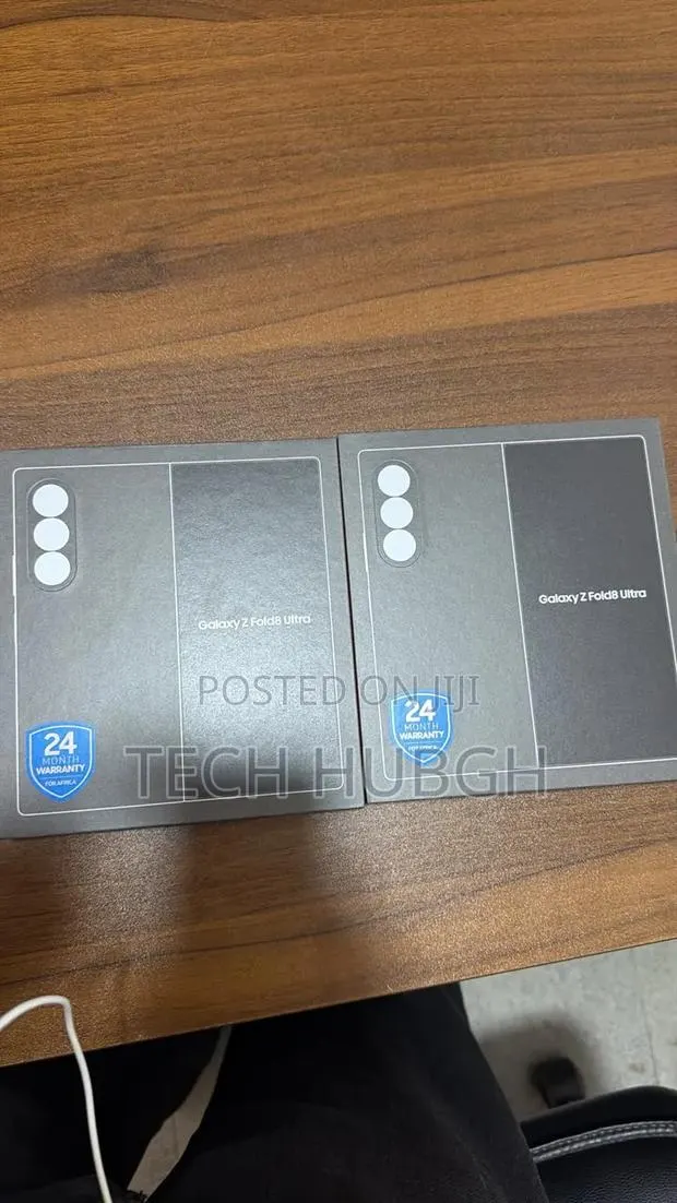 New Samsung Galaxy Z Fold8 Ultra 256 GB Black · Photo 1