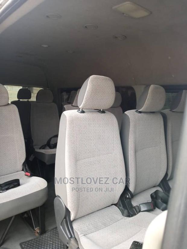 Bus for Rent - Car for Rent in Ghana - Toyota Hiace Bus · Photo 3