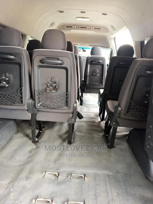 Bus for Rent - Car for Rent in Ghana - Toyota Hiace Bus · Photo 4