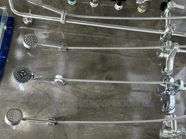 Antirust Telephone Shower Mixer · Photo 3