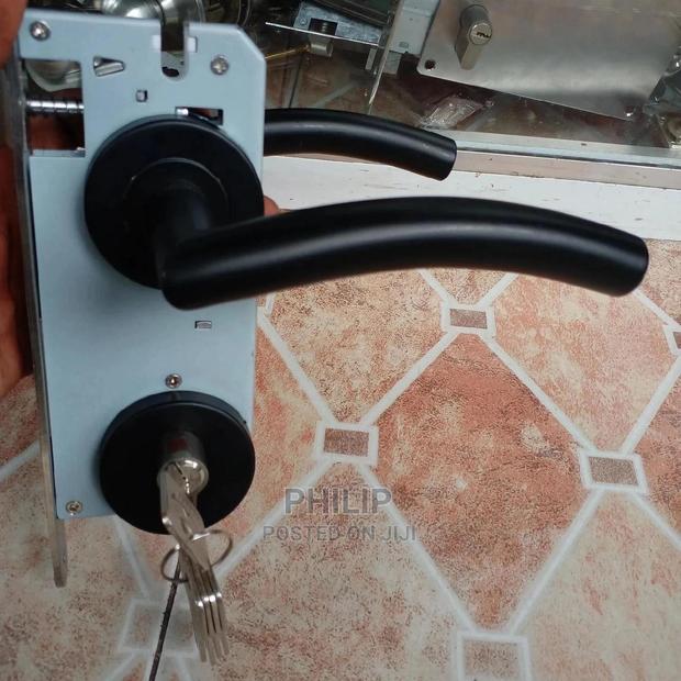 Door Lock(Italian Model) · Photo 3