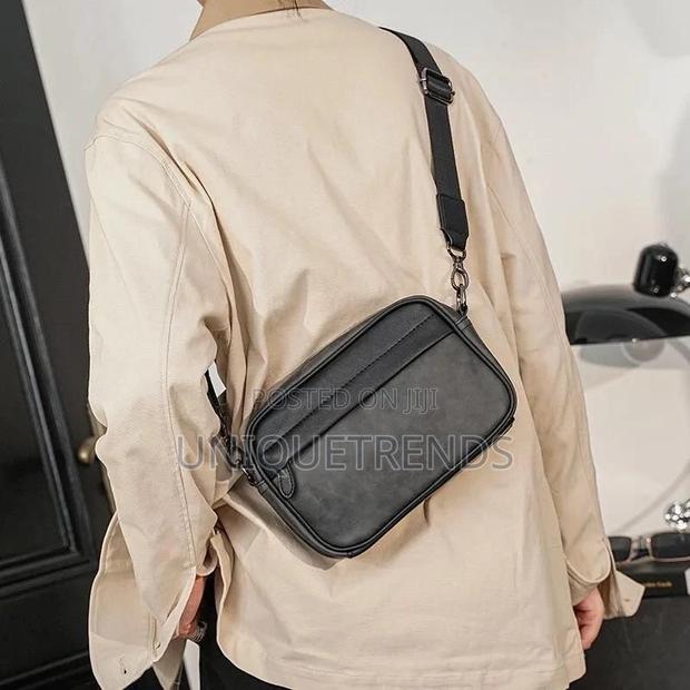 Original Leather Side Bags · Photo 2