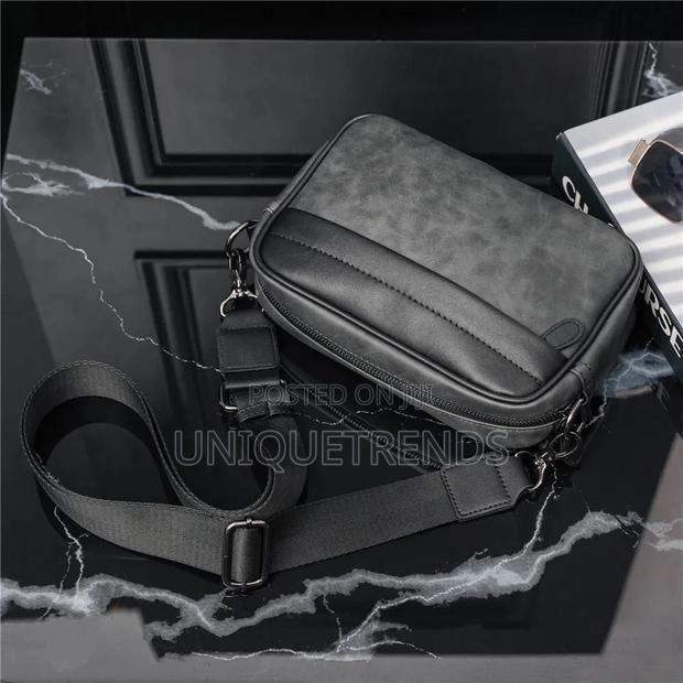 Original Leather Side Bags · Photo 4