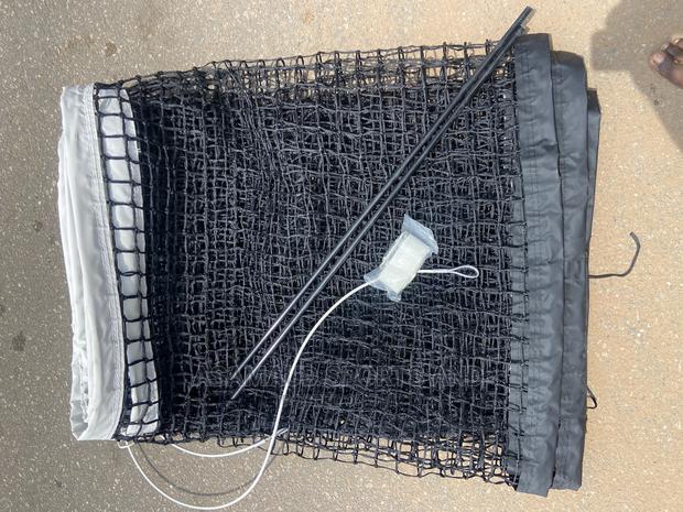 Original Long Tennis Net Single Court at Cool Price · Photo 2