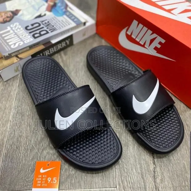 Original Nike Slides Black · Photo 1