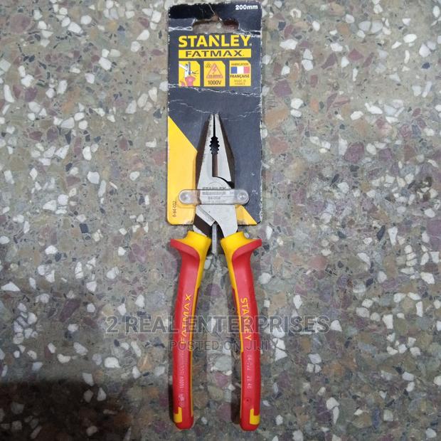 Stanley 200mm Electrical Pliers · Photo 1