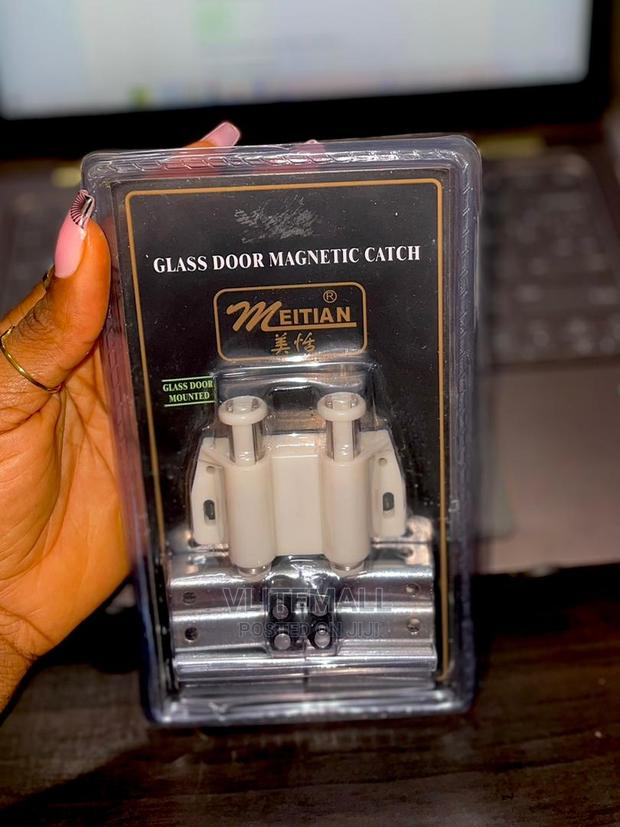 Glass Door Double Head Magnetic Catch · Photo 2