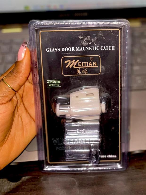 Glass Door Single Head Magnetic Catch · Photo 2
