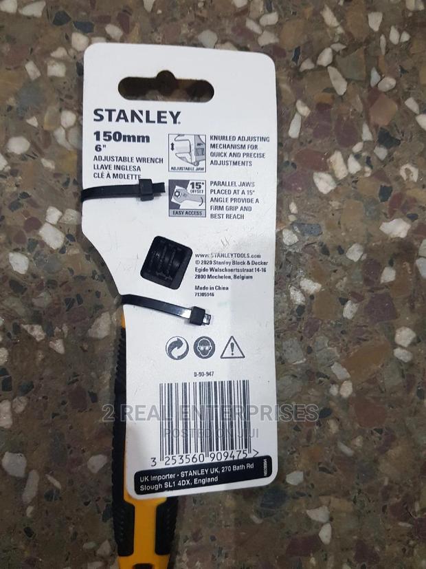 Stanley Adjustable Wrench 150mm · Photo 2