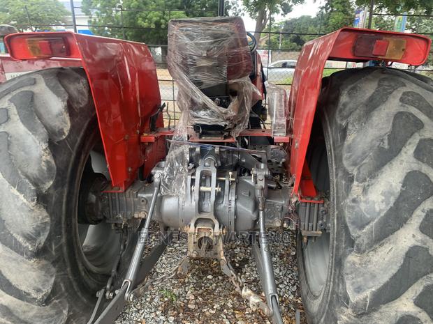 Massey Ferguson Tractor · Photo 4