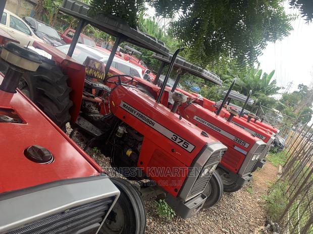 Massey Ferguson Tractor · Photo 5