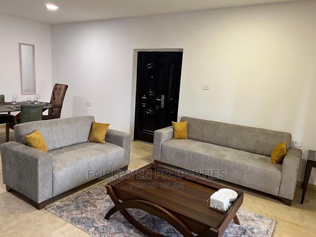 Furnished 10bdrm Block of Flats in West Land Blv, Accra Metropolitan · Photo 5