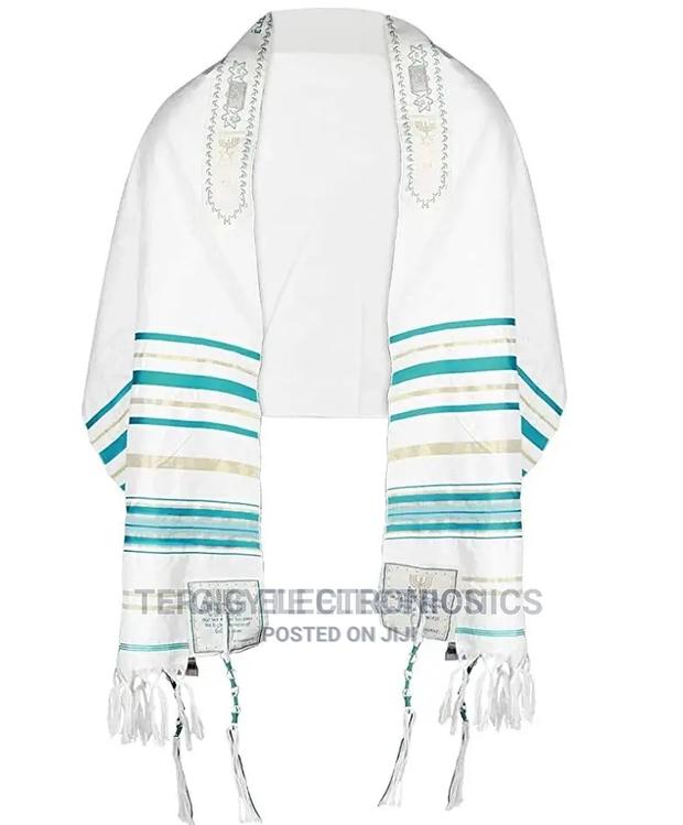 Prayer Shawl Tallit - Green · Photo 1