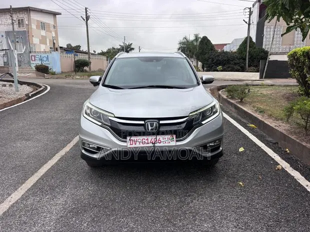 Honda CR-V 2016 Silver · Photo 1