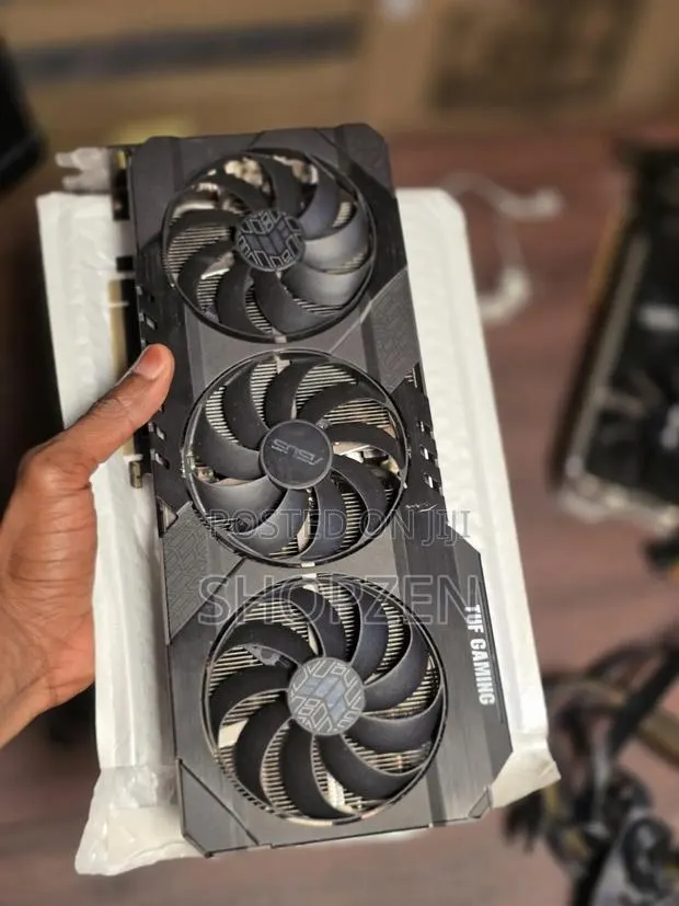 ASUS Tuf RTX 3080 · Photo 1