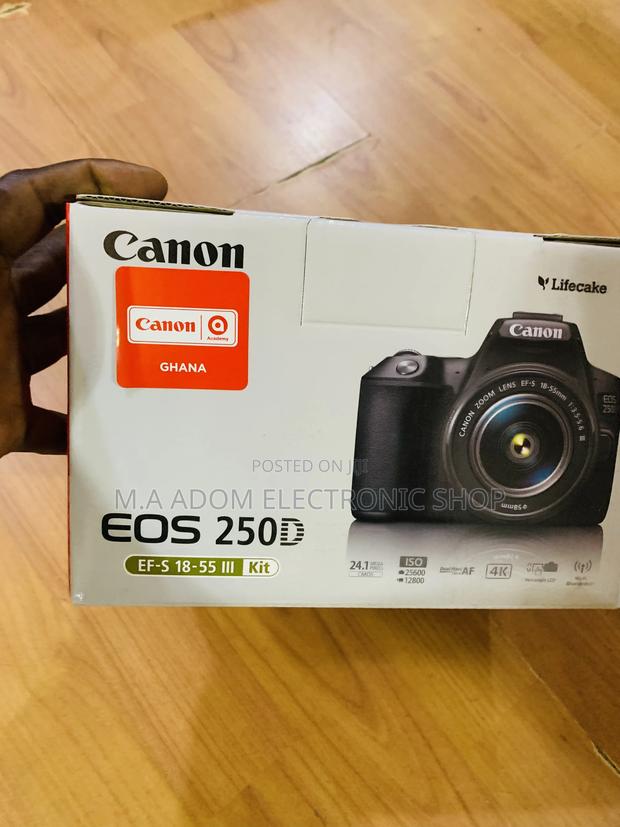 Best Offer CANON EOS 250D With Kits Lens 18-55mm Lens · Photo 1